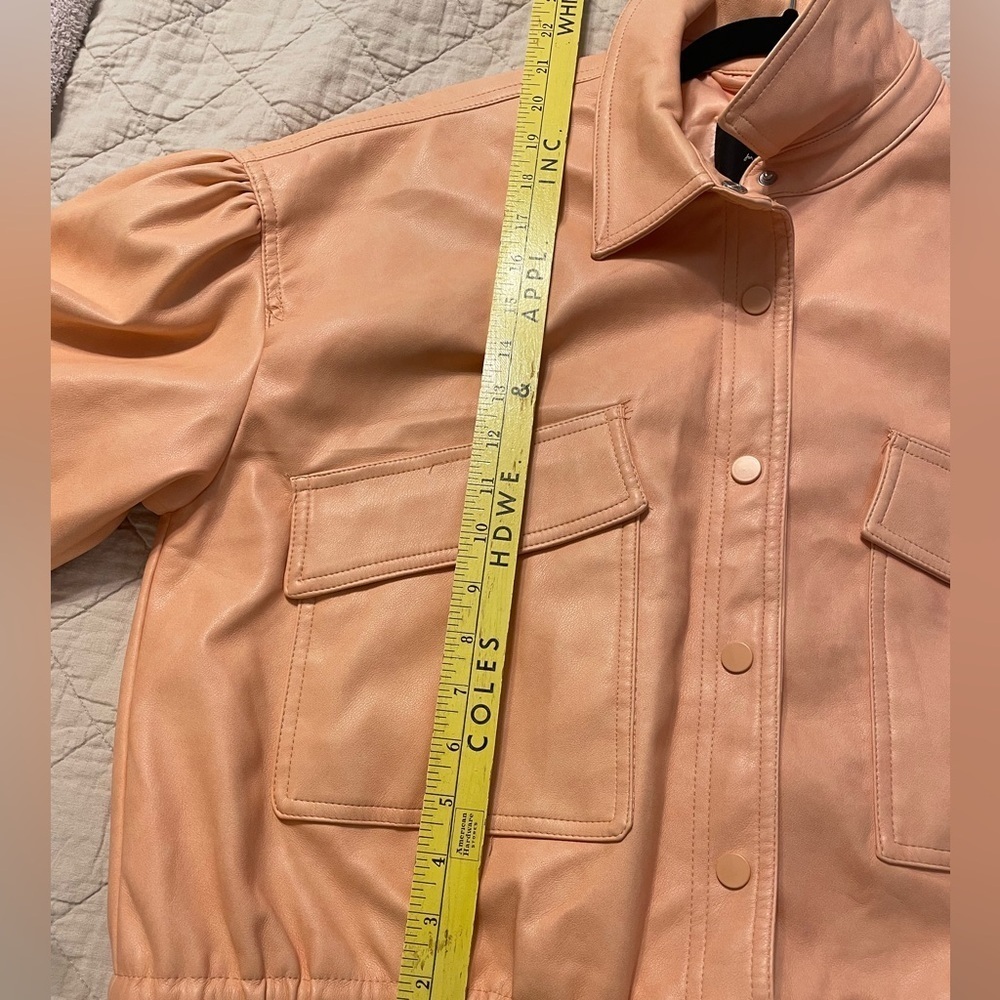 7 for All Mankind Peach Faux Leather Oversized Bomber Jacket Women’s Size Medium - Picture 12 of 13